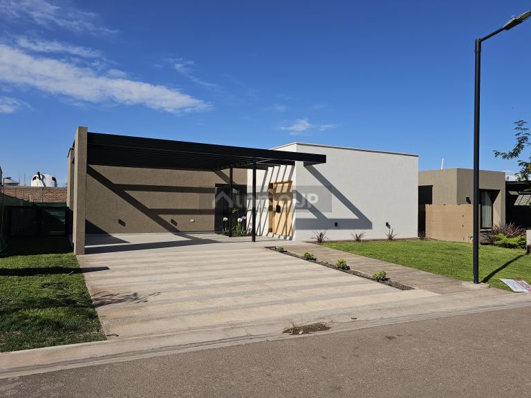 Casa en Venta en Maipu, Mendoza