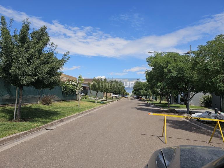 Lote en Venta en Maipu, Mendoza