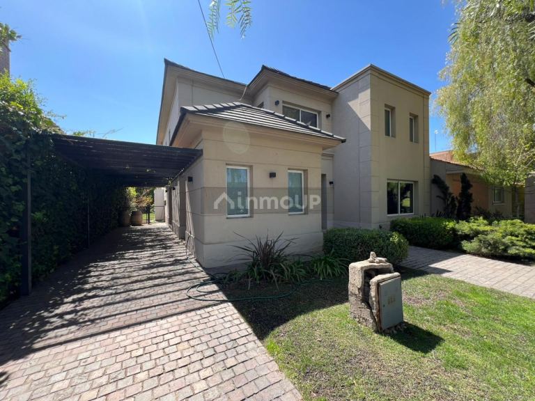 Casa en Venta en Guaymallen, Mendoza