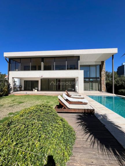 Casa en Venta en Maipu, Mendoza