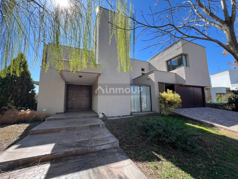 Casa en Venta en Maipu, Mendoza