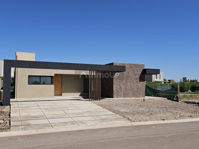 Casa en Venta en Maipu, Mendoza