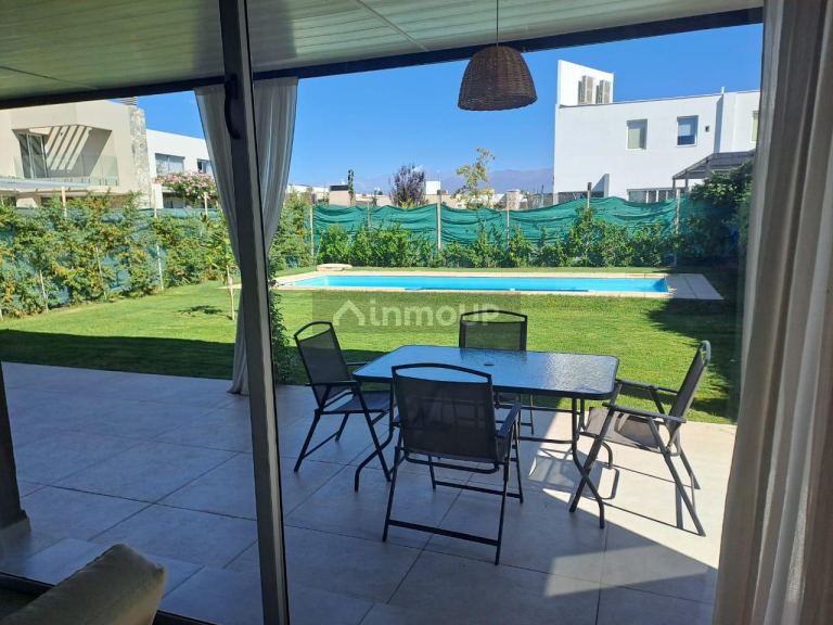 Casa en Venta en Maipu, Mendoza