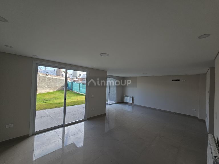 Duplex en Venta en Godoy Cruz, Mendoza - USD 209.000 | Inmoup - 24