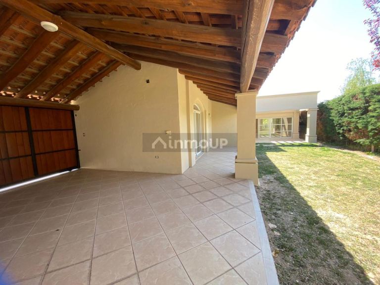 Casa en Alquiler en Lujan de Cuyo, Mendoza - USD 1.300 | Inmoup - 20