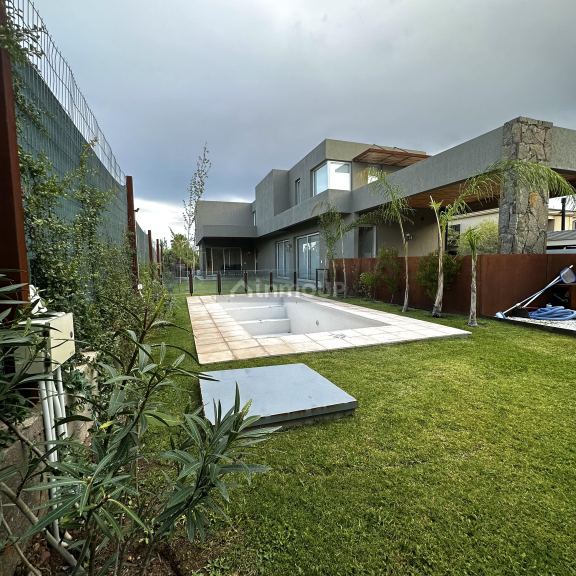 Casa en Venta en Lujan de Cuyo, Mendoza