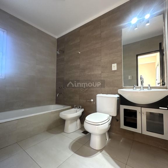Casa en Alquiler en Maipu, Mendoza