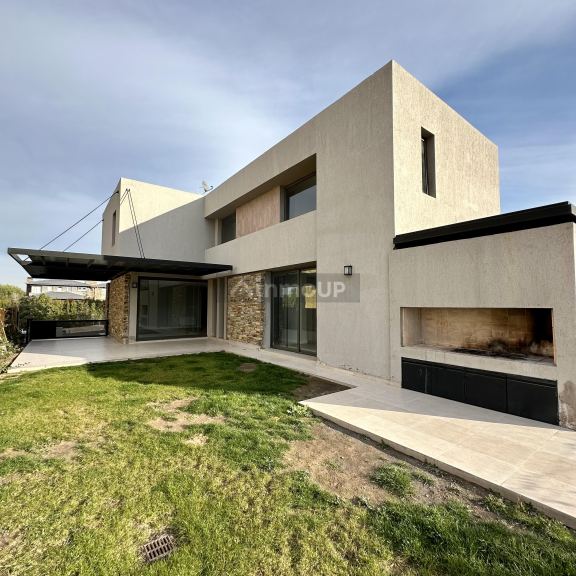 Casa en Venta en Capital, Mendoza