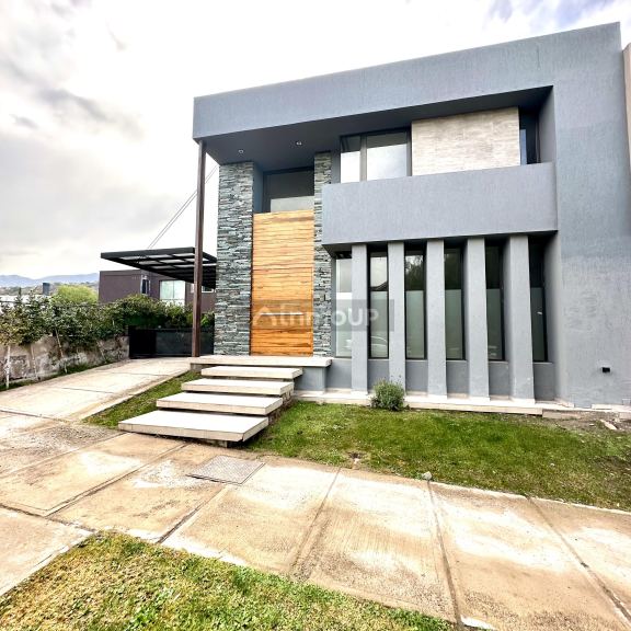 Casa en Venta en Capital, Mendoza