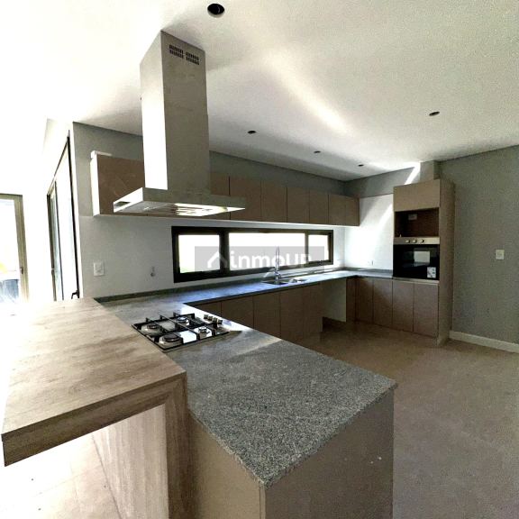 Casa en Alquiler en Capital, Mendoza