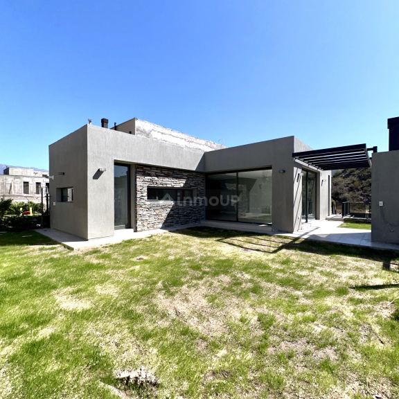 Casa en Alquiler en Capital, Mendoza