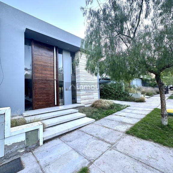 Casa en Venta en Capital, Mendoza