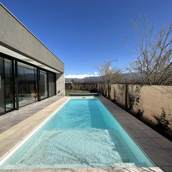 Casa en Alquiler en Lujan de Cuyo, Mendoza