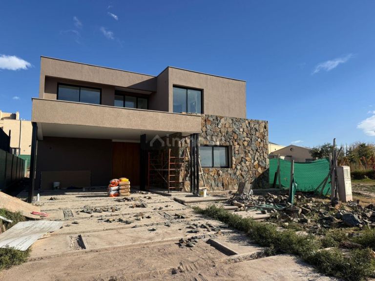 Casa en Venta en Lujan de Cuyo, Mendoza