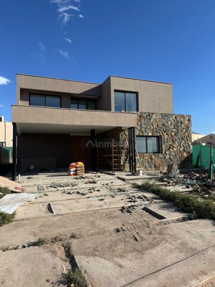 Casa en Venta en Lujan de Cuyo, Mendoza