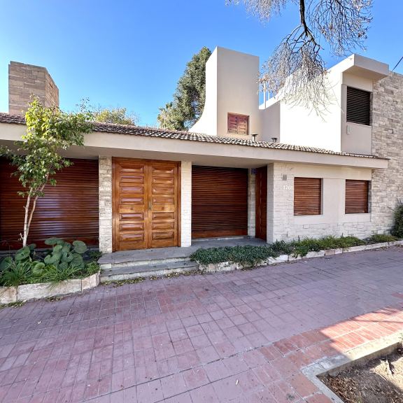 Casa en Alquiler en Capital, Mendoza