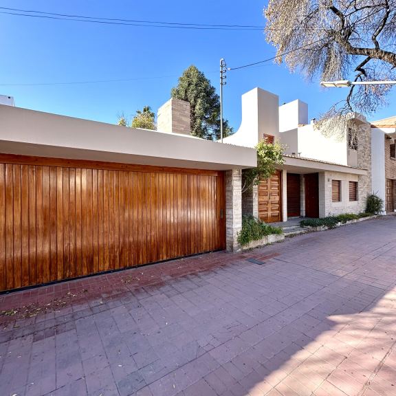 Casa en Alquiler en Capital, Mendoza
