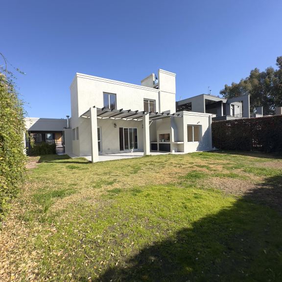 Casa en Alquiler en Lujan de Cuyo, Mendoza