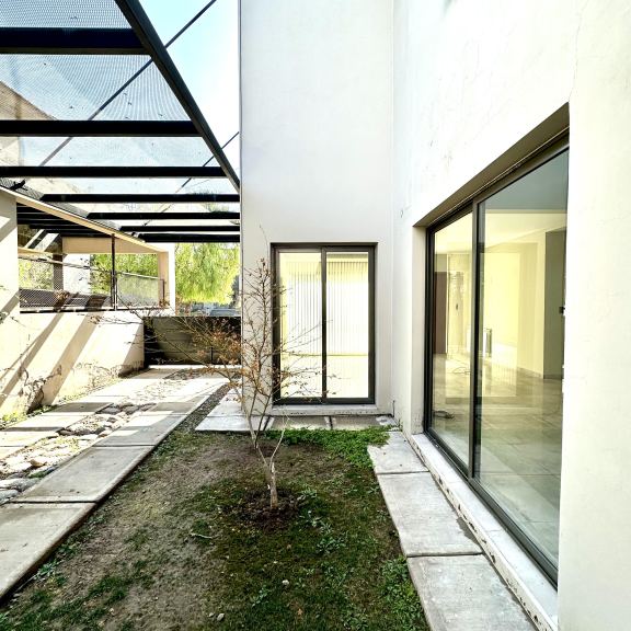 Casa en Alquiler en Capital, Mendoza