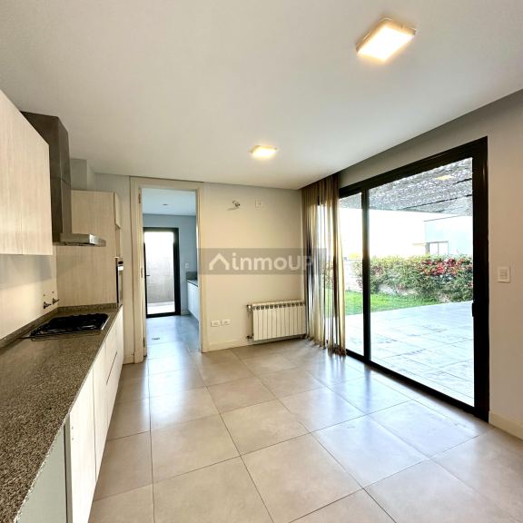 Casa en Alquiler en Capital, Mendoza