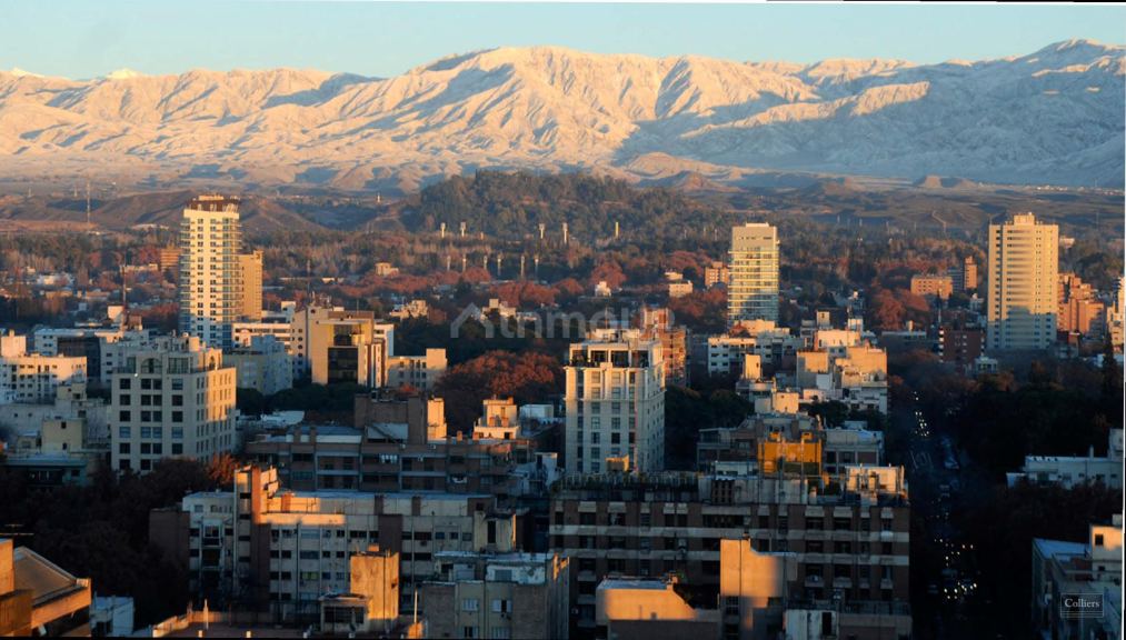 Edificio en Alquiler en Capital, Mendoza