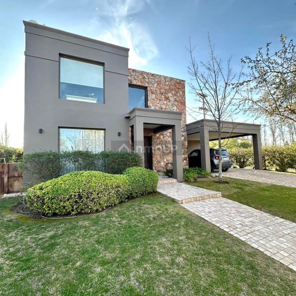 Casa en Venta en Lujan de Cuyo, Mendoza