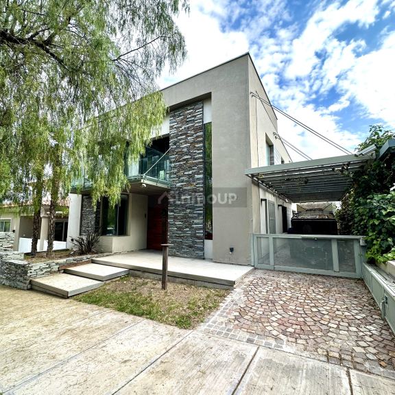 Casa en Venta en Capital, Mendoza