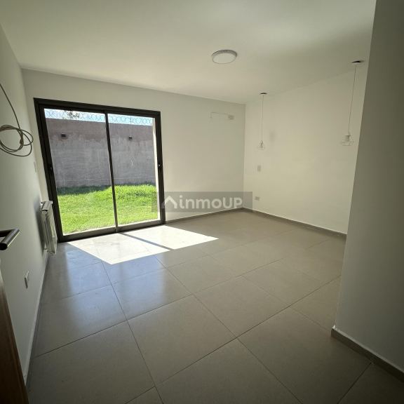 Casa en Alquiler en Maipu, Mendoza