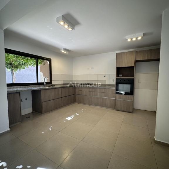 Casa en Alquiler en Maipu, Mendoza