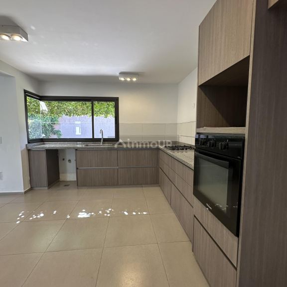 Casa en Alquiler en Maipu, Mendoza