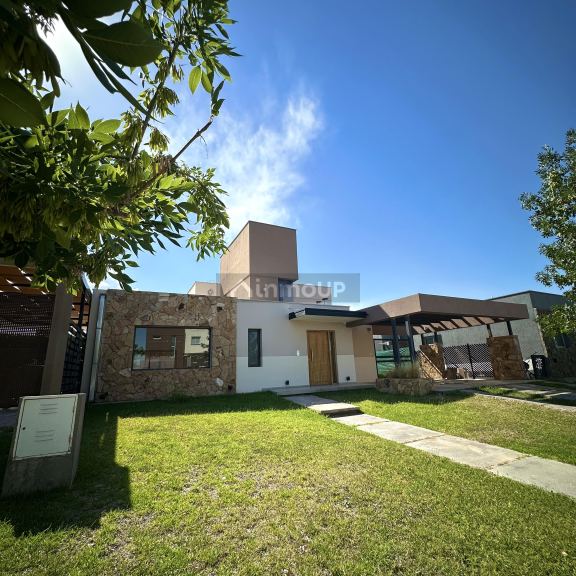 Casa en Alquiler en Maipu, Mendoza