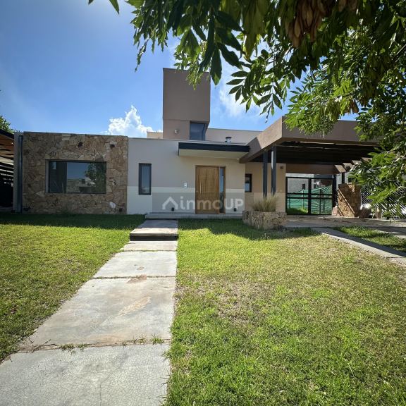 Casa en Alquiler en Maipu, Mendoza