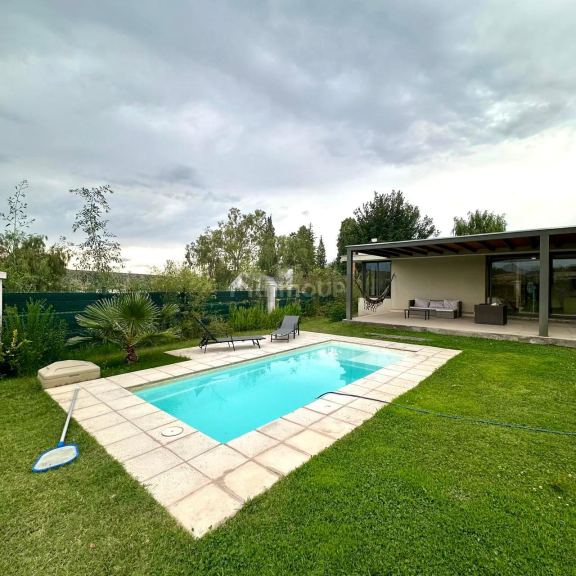 Casa en Alquiler en Lujan de Cuyo, Mendoza