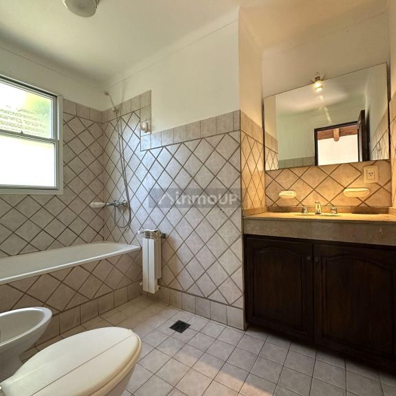 Casa en Alquiler en Godoy Cruz, Mendoza