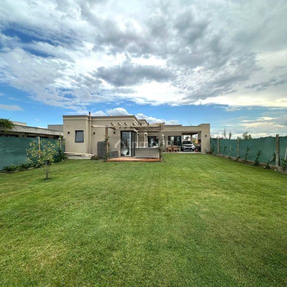 Casa en Alquiler en Lujan de Cuyo, Mendoza