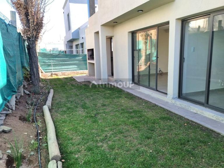 Casa en Alquiler en Lujan de Cuyo, Mendoza