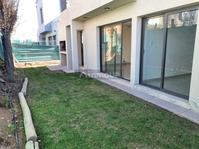 Casa en Alquiler en Lujan de Cuyo, Mendoza