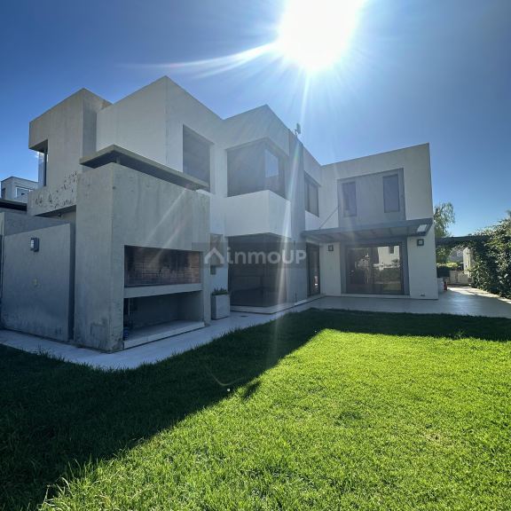 Casa en Alquiler en Capital, Mendoza