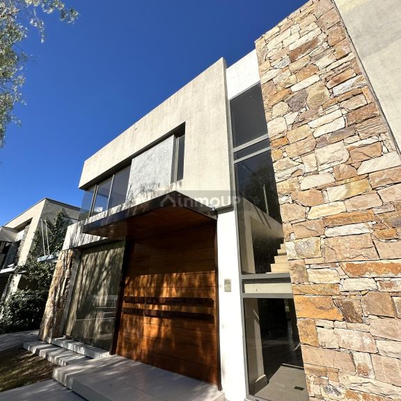 Casa en Alquiler en Capital, Mendoza