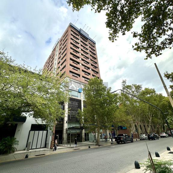 Oficina en Alquiler en Capital, Mendoza