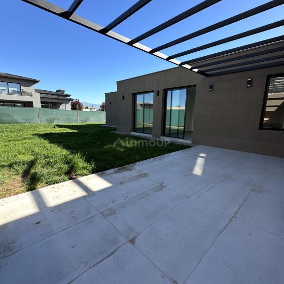Casa en Venta en Maipu, Mendoza