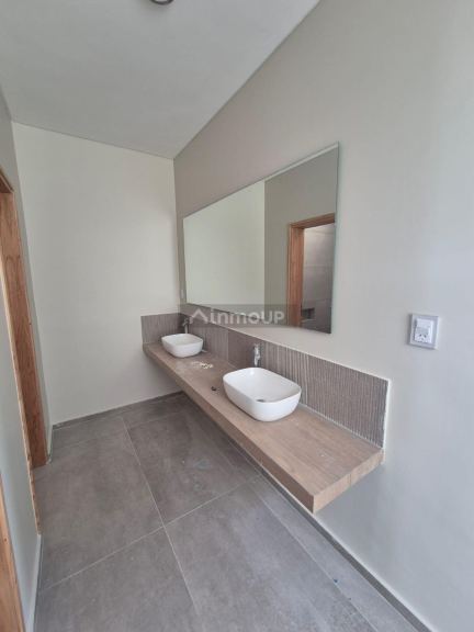 Casa en Alquiler en Maipu, Mendoza
