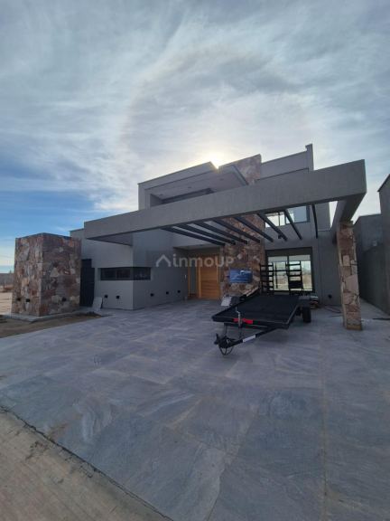Casa en Alquiler en Maipu, Mendoza