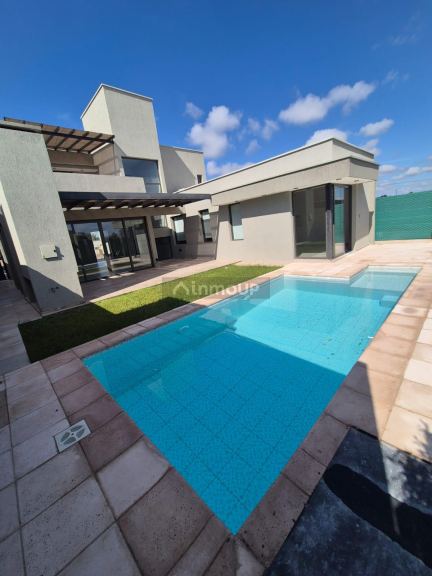 Casa en Alquiler en Maipu, Mendoza