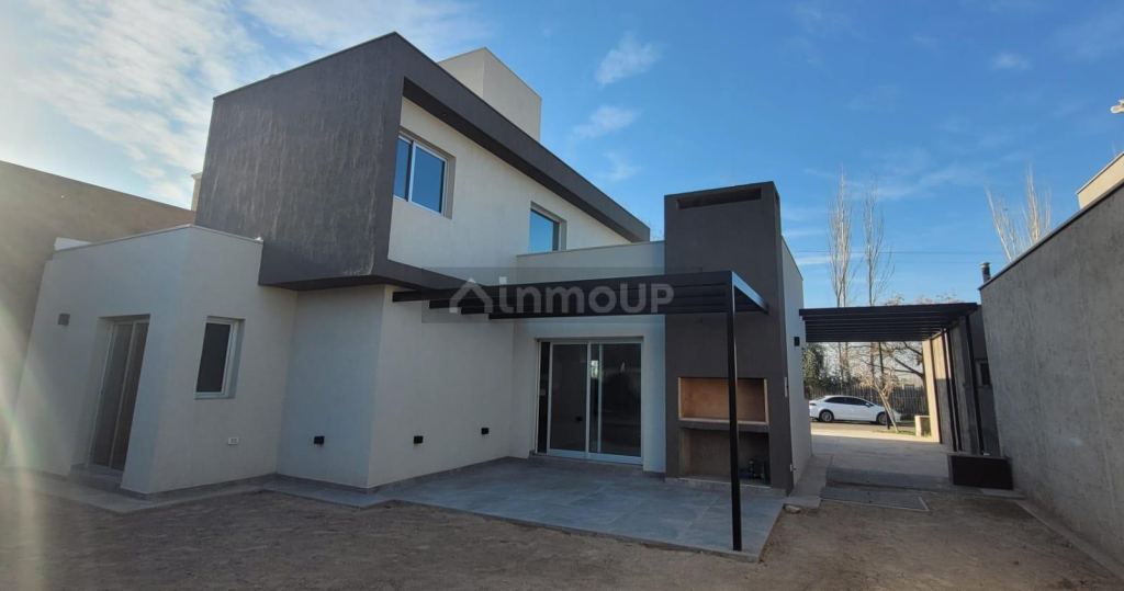 Casa en Venta en Maipu, Mendoza