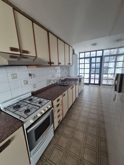 Casa en Alquiler en Capital, Mendoza - $ 1.100.000 | Inmoup - 11