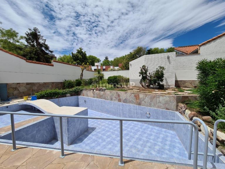 Casa en Venta en Capital, Mendoza