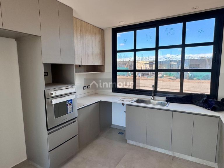 Casa en Venta en Lujan de Cuyo, Mendoza