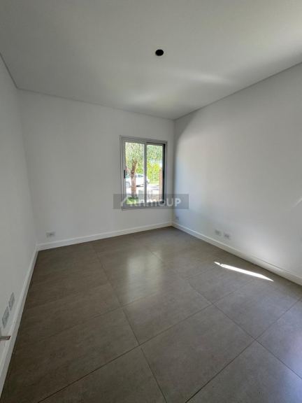 Casa en Alquiler en Maipu, Mendoza