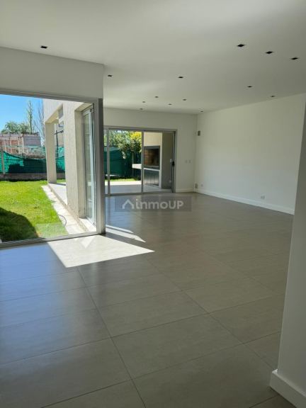 Casa en Alquiler en Maipu, Mendoza